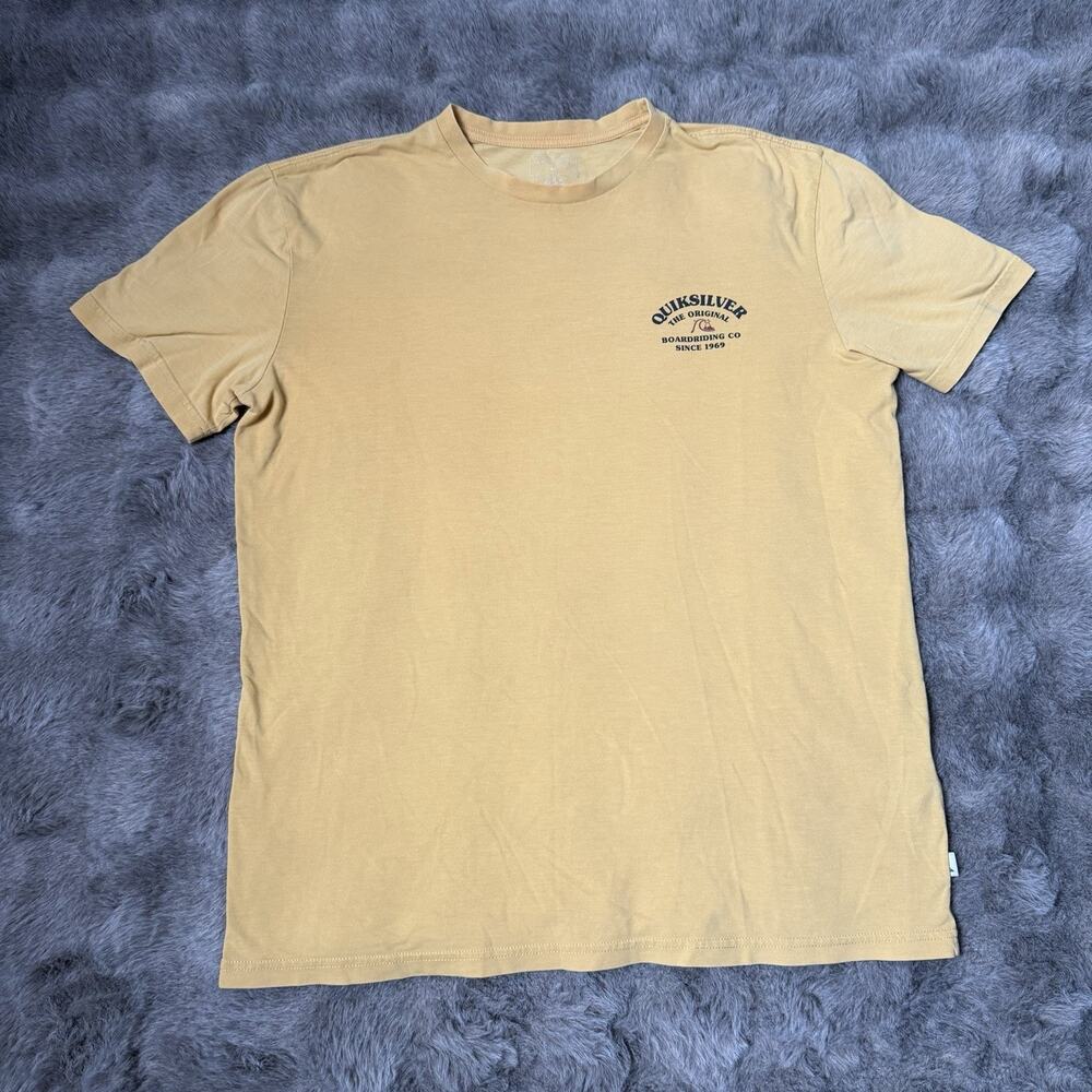 Quicksilver Men’s T Shirt Mustard Yellow Short Sleeve Size Large Regular Fit